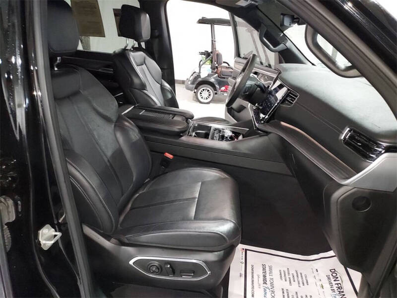 2023 Jeep Wagoneer Series II