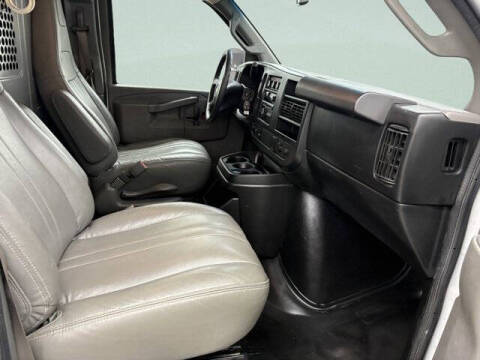 2017 Chevrolet Express 2500