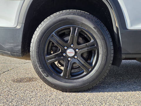 2017 GMC Acadia SLE-1