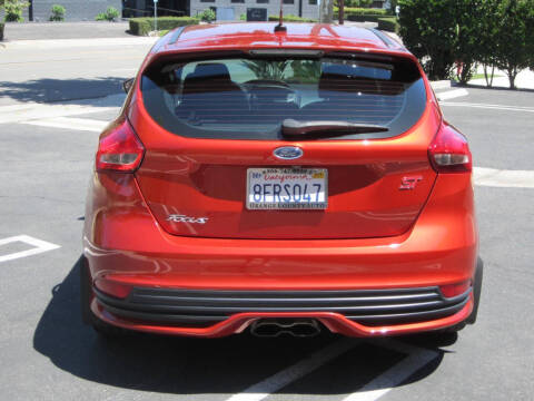 2018 Ford Focus ST