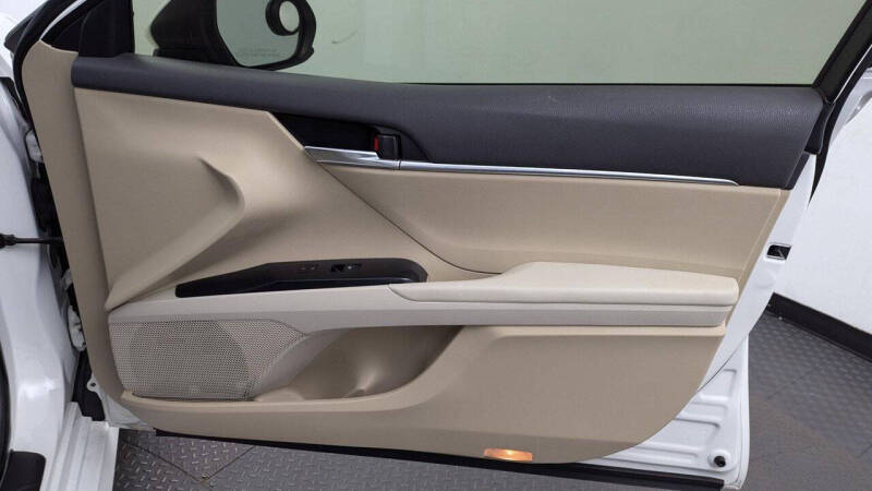 2018 Toyota Camry LE