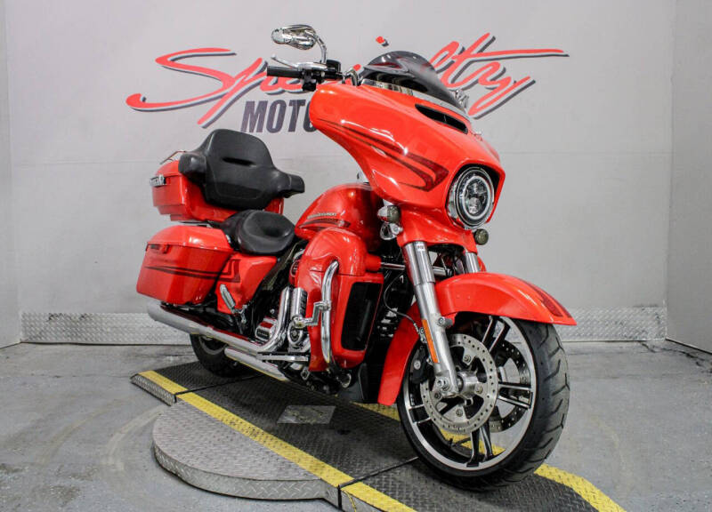 2017 Harley-Davidson Street Glide Special