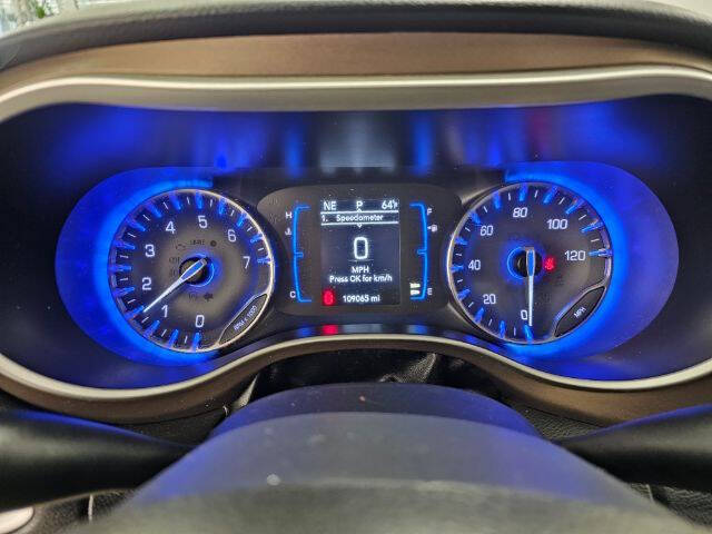 2017 Chrysler Pacifica Touring-L