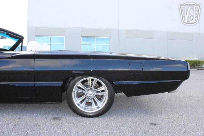 1964 Ford Thunderbird