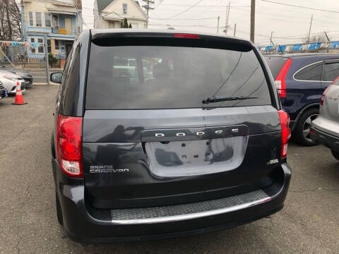 2013 Dodge Grand Caravan SE