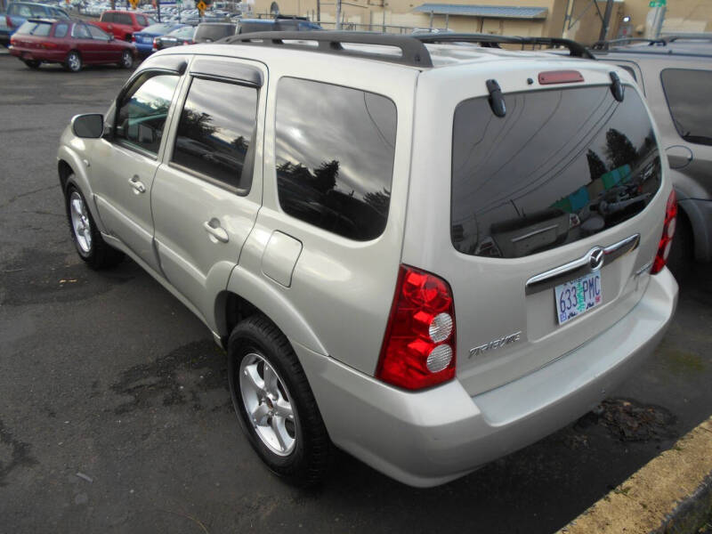 2005 Mazda Tribute s