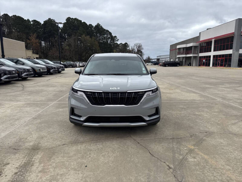 2024 Kia Carnival EX