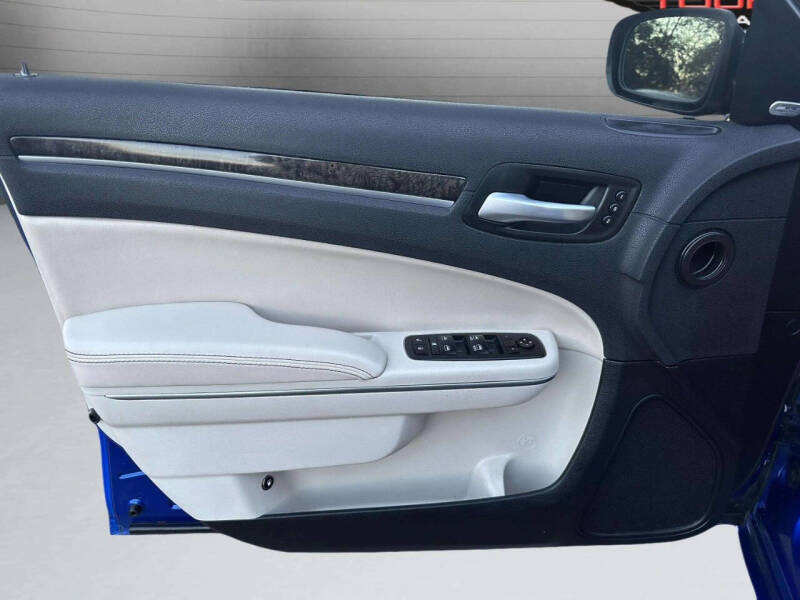 2018 Chrysler 300 Limited