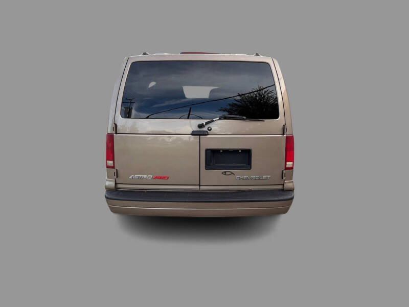 2003 Chevrolet Astro