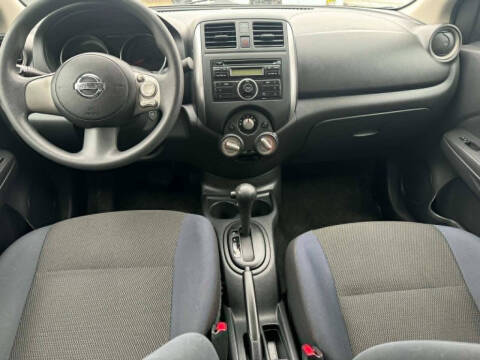 2012 Nissan Versa 1.6 SV