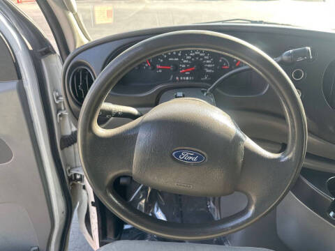 2008 Ford E-Series E-250