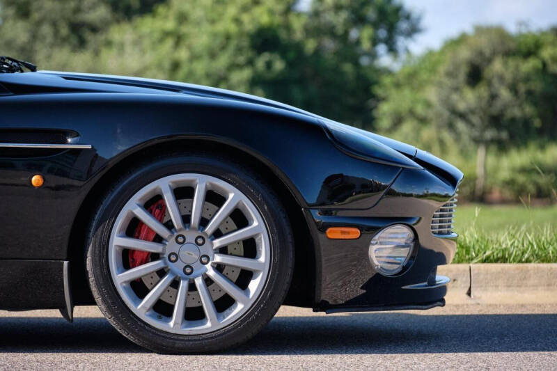 2003 Aston Martin V12 Vanquish