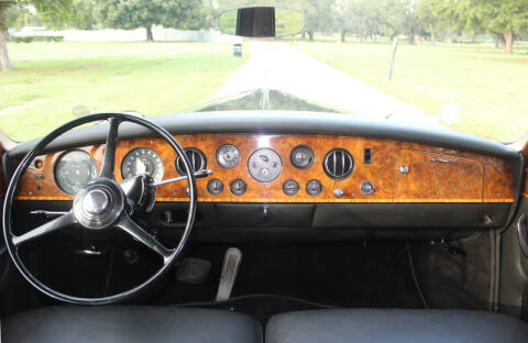 1969 Rolls-Royce Phantom