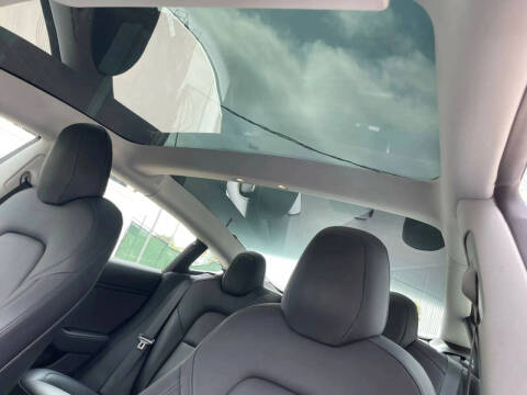 2020 Tesla Model 3 Standard Range Plus