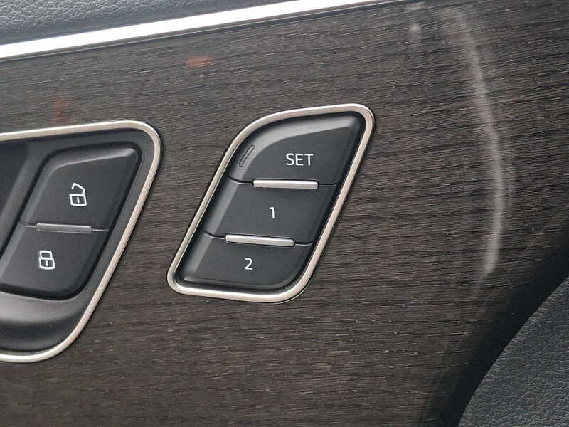 2023 Audi Q7 quattro Premium Plus 55 TFSI