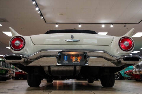 1957 Ford Thunderbird