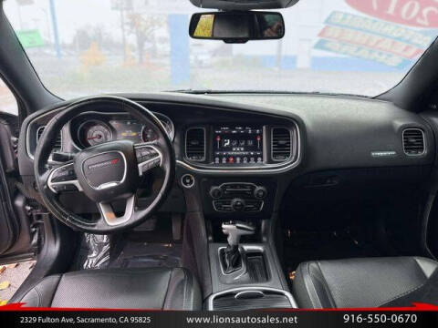 2017 Dodge Charger SXT