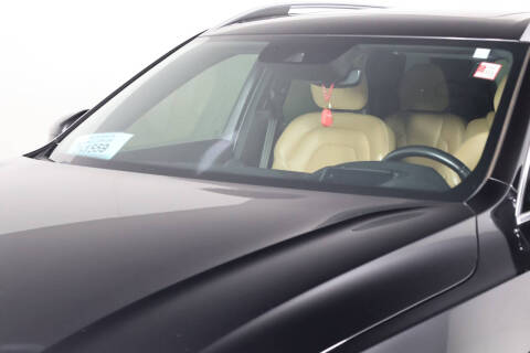 2018 Volvo XC90 T6 Momentum