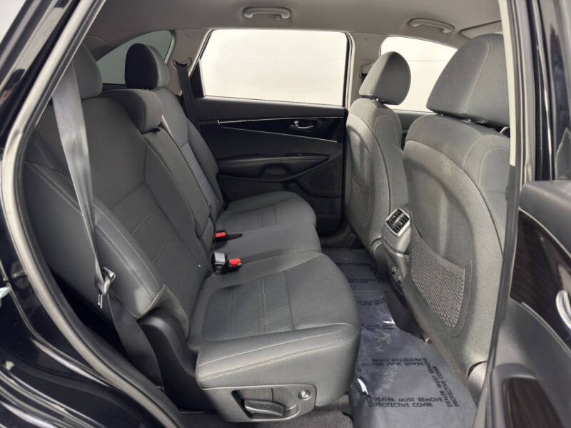 2020 Kia Sorento S V6