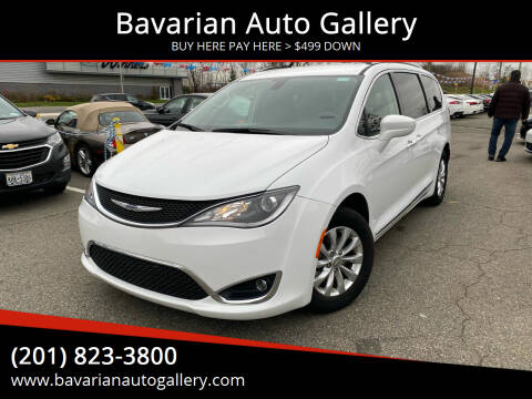 2019 Chrysler Pacifica for sale at Bavarian Auto Gallery in Bayonne NJ
