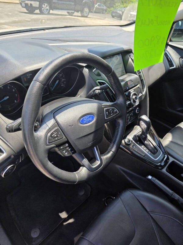 2017 Ford Focus Titanium