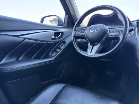 2021 Infiniti Q50 Luxe