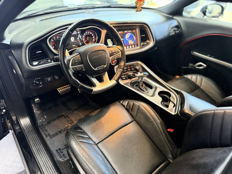 2016 Dodge Challenger SRT 392
