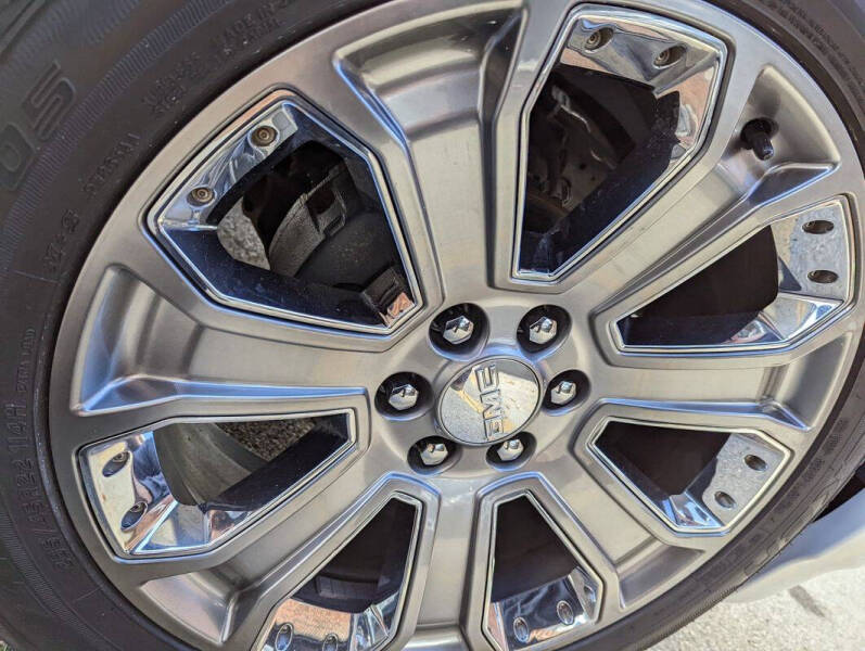 2003 GMC Yukon XL Denali