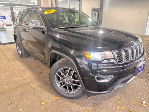 2019 Jeep Grand Cherokee for sale at Auto Center NJ Inc in Orange NJ