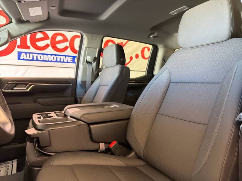 2026 GMC Sierra 1500 Elevation Standard