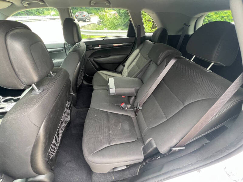 2015 Kia Sorento LX