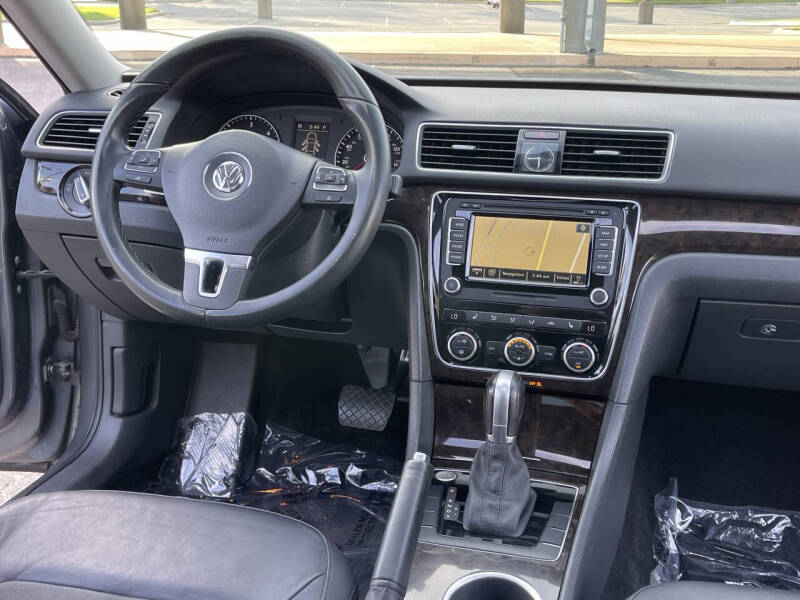 2015 Volkswagen Passat 2.0L TDI SEL Premium