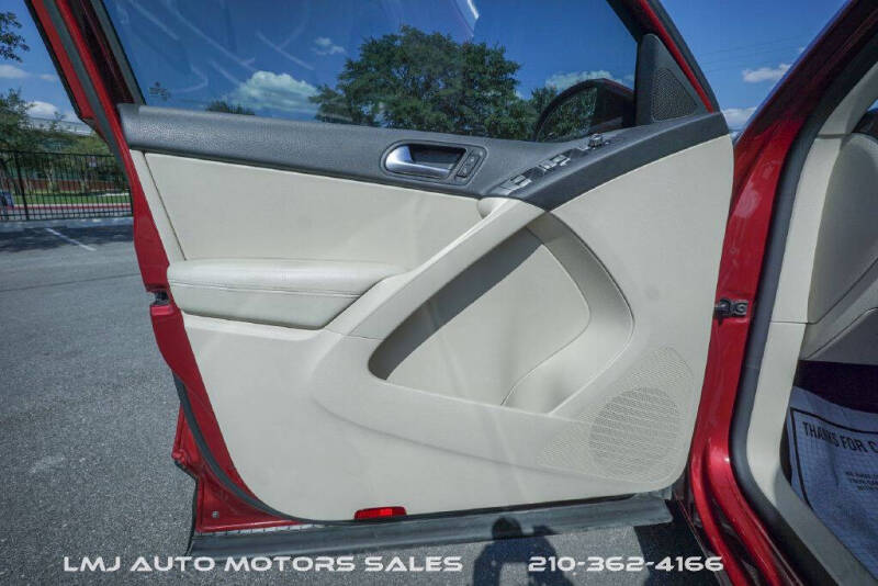 2014 Volkswagen Tiguan S