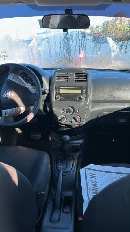 2016 Nissan Versa 1.6 S