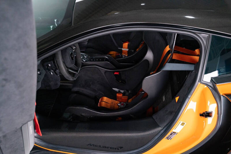2020 McLaren 620R