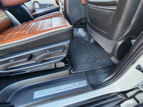 2023 GMC Yukon XL Denali Ultimate