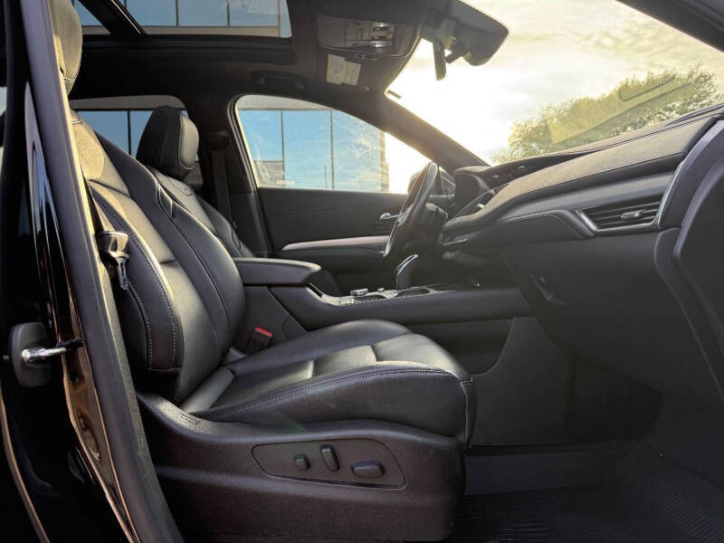 2021 Cadillac XT4 Premium Luxury