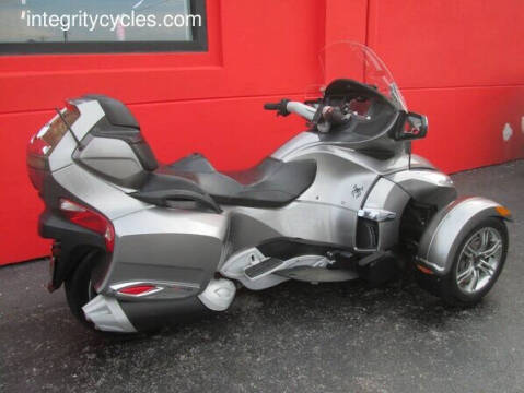 2011 Can-Am Spyder RT-S SE5