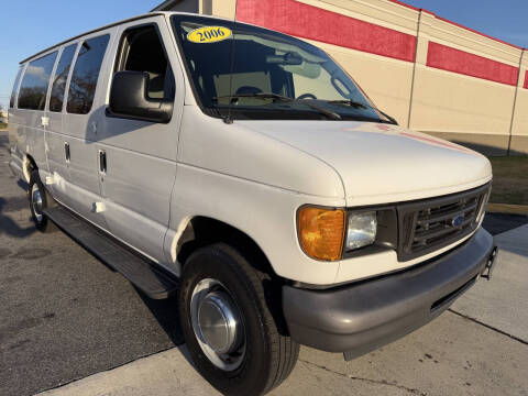2006 Ford E-Series E-350 SD XLT