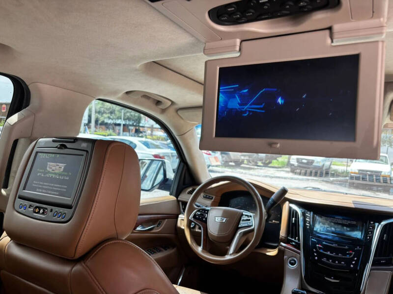 2015 Cadillac Escalade Platinum