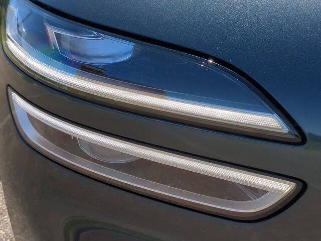 2023 Genesis G70