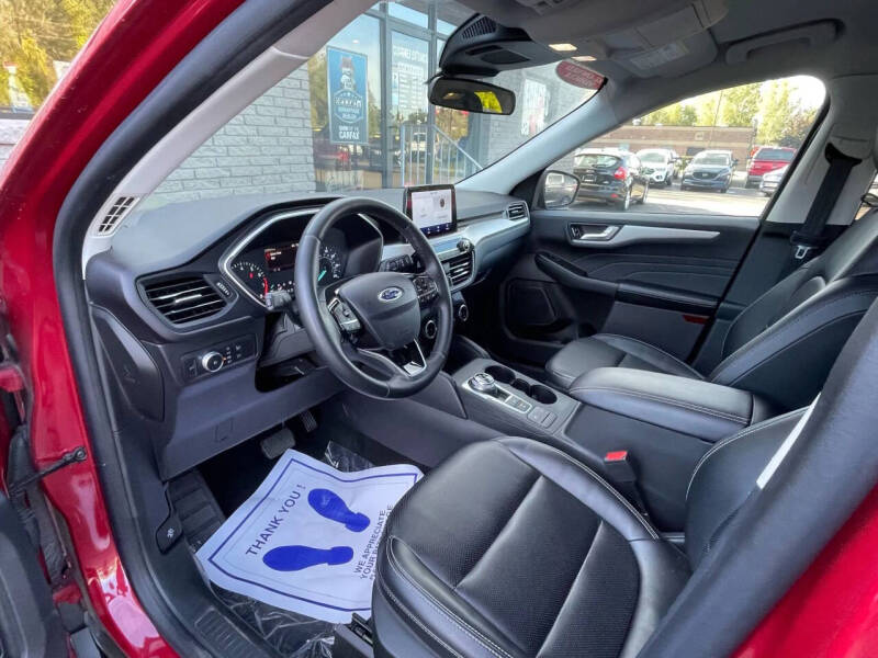 2022 Ford Escape SEL