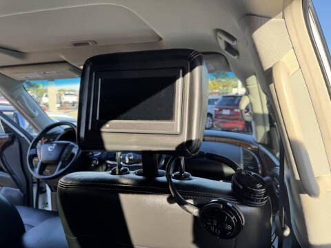 2017 Nissan Armada Platinum