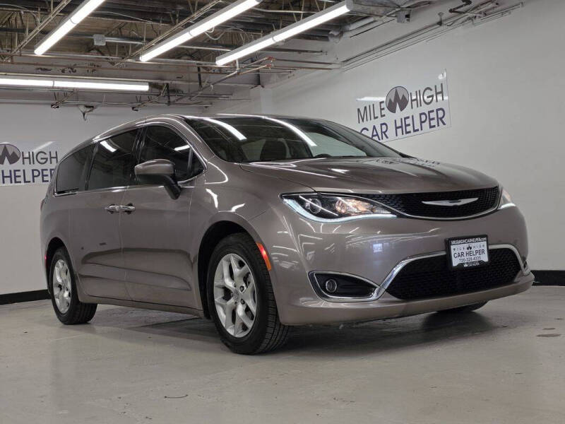 2017 Chrysler Pacifica Touring Plus