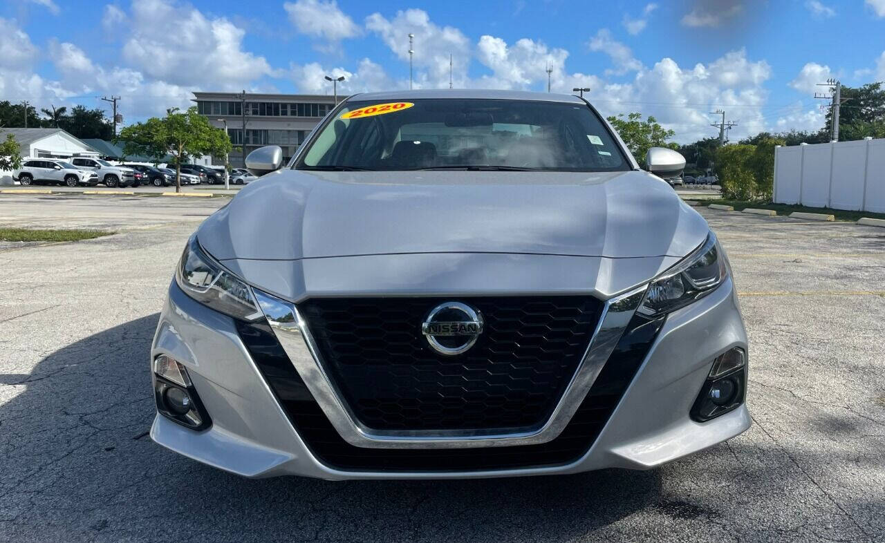 2020 NISSAN Altima Sedan - $17,950
