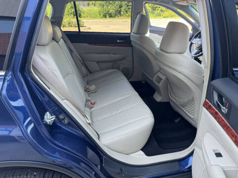 2010 Subaru Outback 2.5i Limited