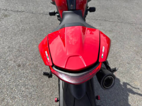 2023 Ducati Monster Plus