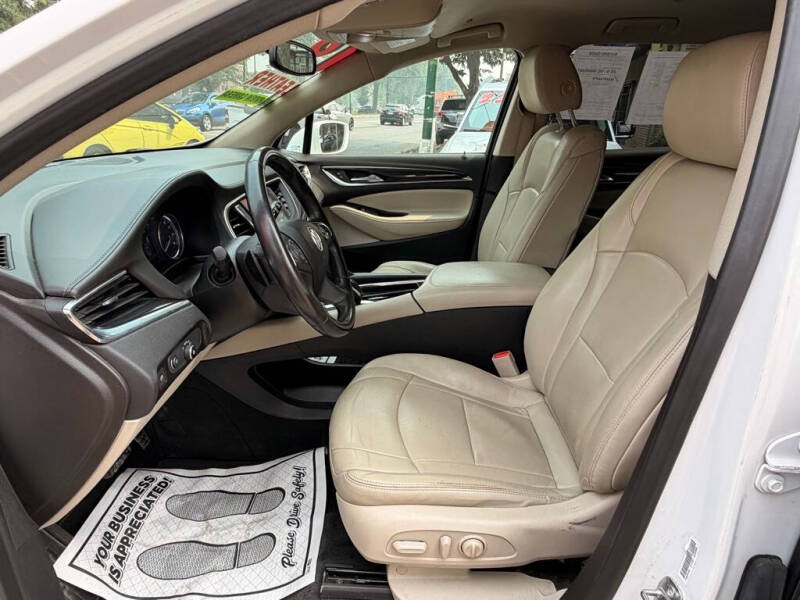 2019 Buick Enclave Essence