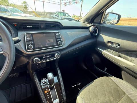 2019 Nissan Kicks SV