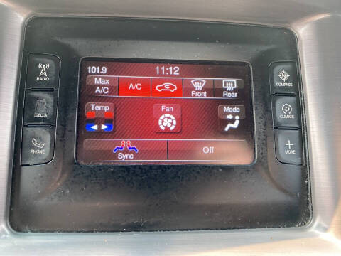 2017 Dodge Charger SE